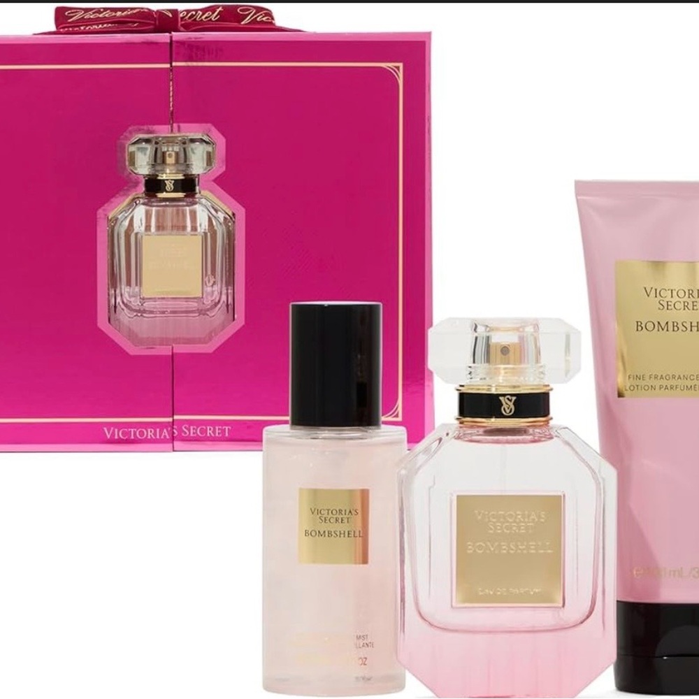 Victoria's Secret Bombshell Body Care Set - Pink and Gold